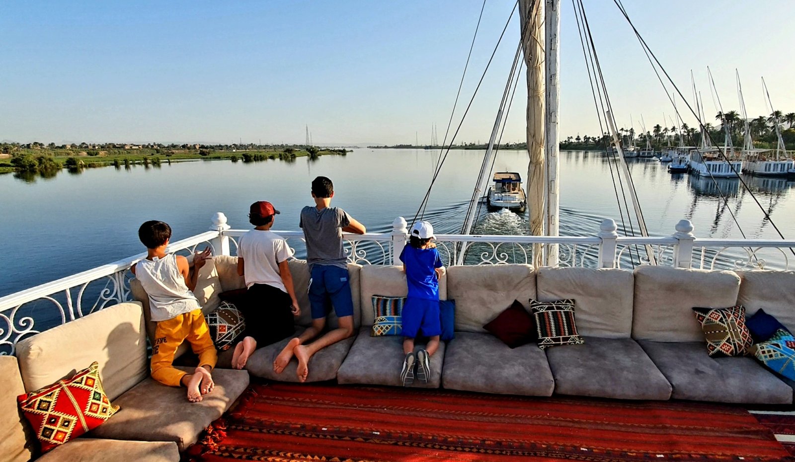 Dahabiya Nile Cruise from Luxor to Aswan