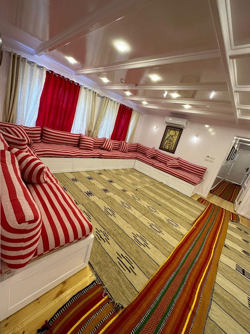 Dahabiya Nile Cruise from Aswan to Luxor